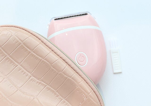 付録　ムック　宝島社　美肌シェーバー　小ぶり　コンパクト　サイズ　持ち運び　便利　ポーチ