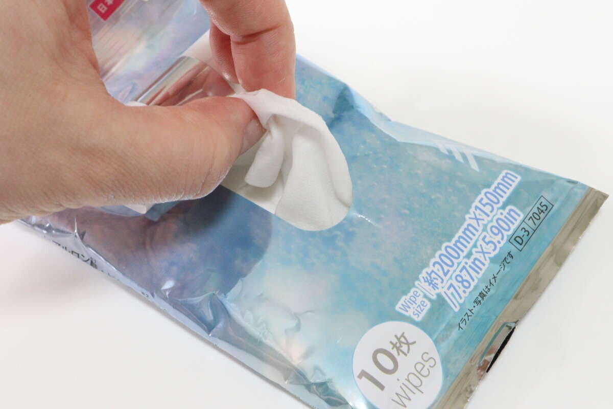 ダイソーのコンパクトなトイレに流せるボディシート