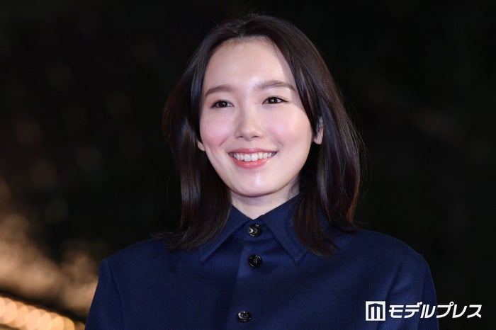 “高橋一生と結婚”飯豊まりえ、過去に語った恋愛観・理想の結婚式「野放しがいいです」