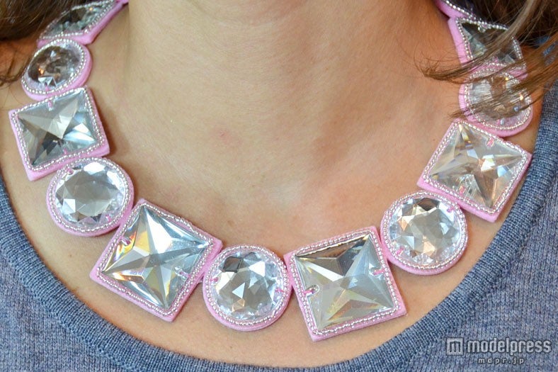 ピンクリボン活動の一環として制作した「Richie　Witchie」ネックレス