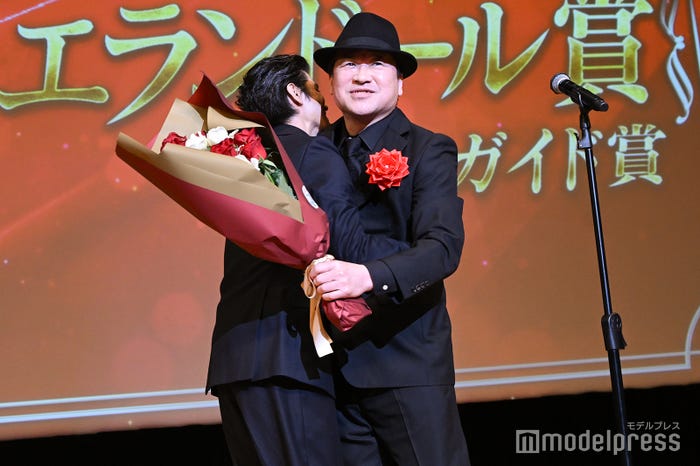 寛一郎、佐藤二朗(C)モデルプレス