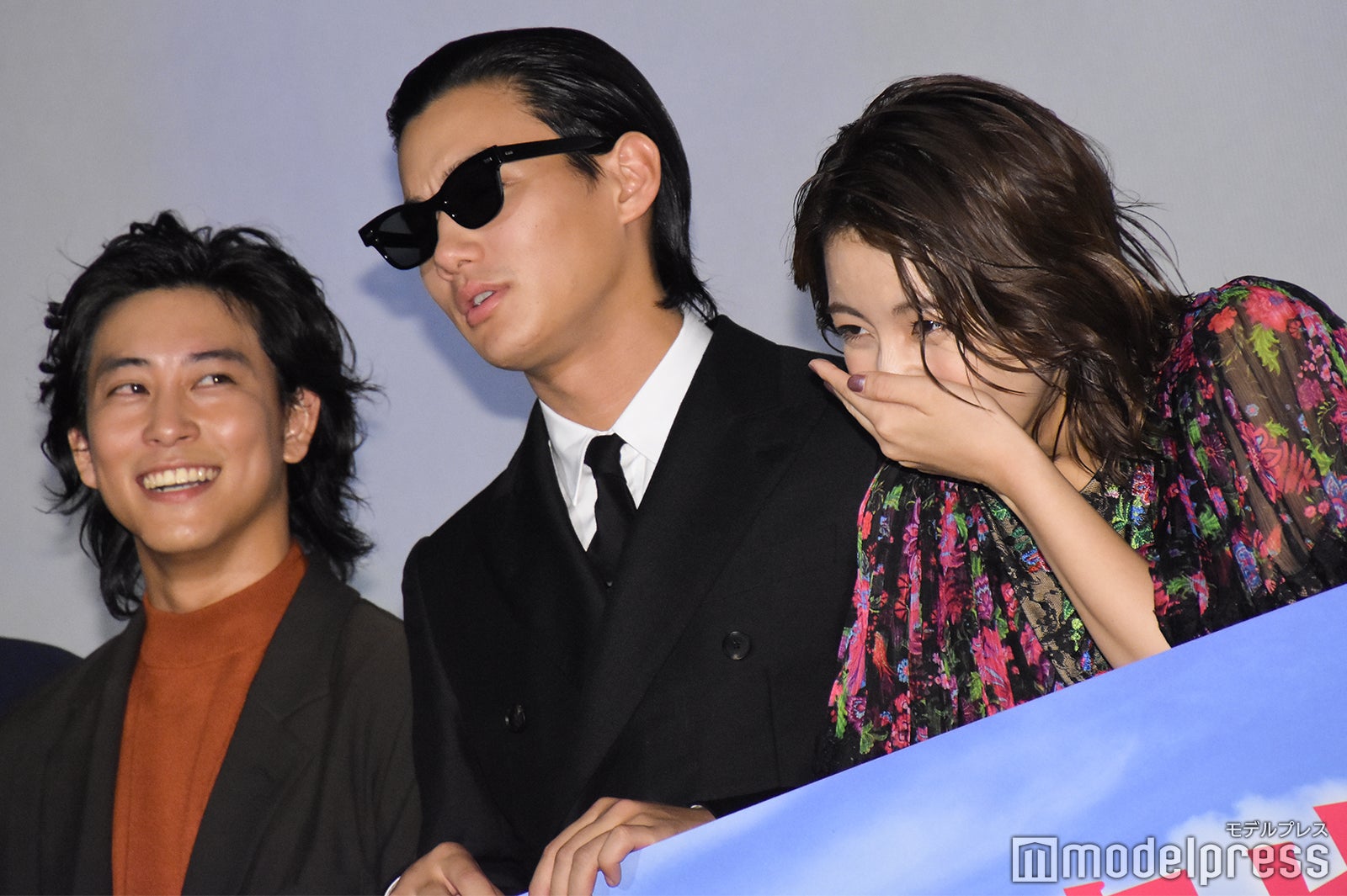 佐野岳、野村周平、柳ゆり菜 （C）モデルプレス