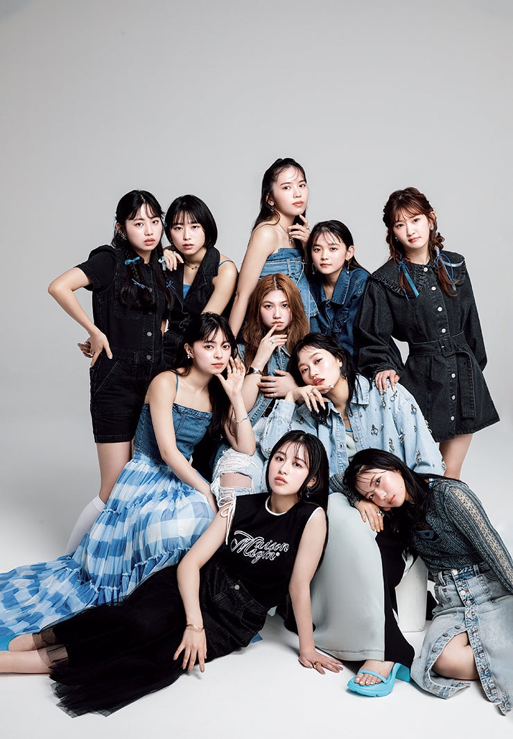 アンジュルム、10人揃って「CanCam」初登場 卒業発表の竹内朱莉はグループへの想い語る