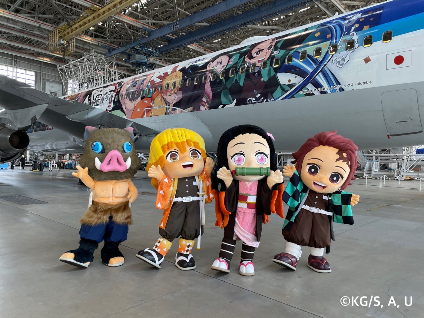 ANA「鬼滅の刃」じぇっと運航開始、炭治郎らデザイン&機内もコラボ仕様に