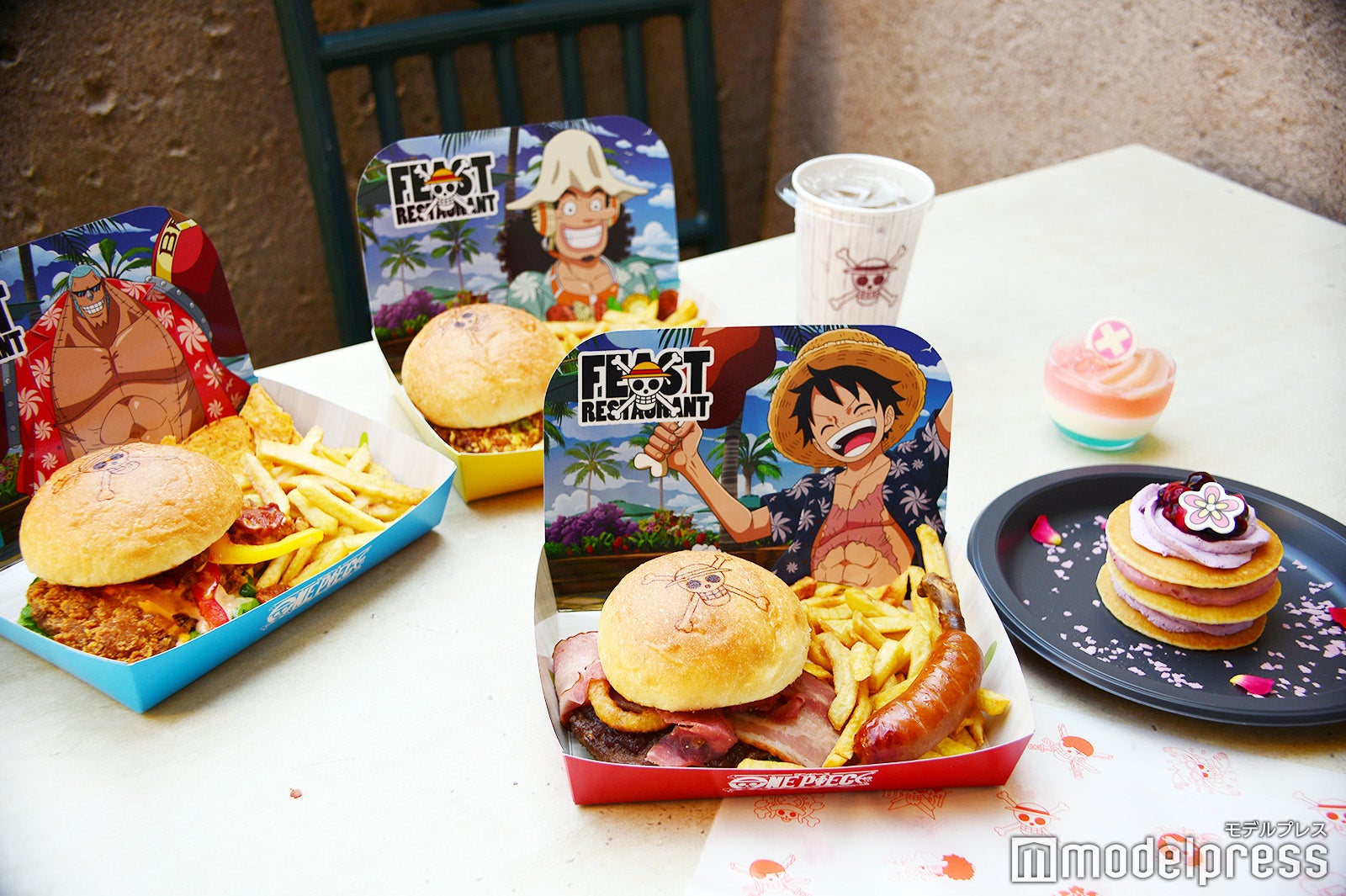 （C）モデルプレス