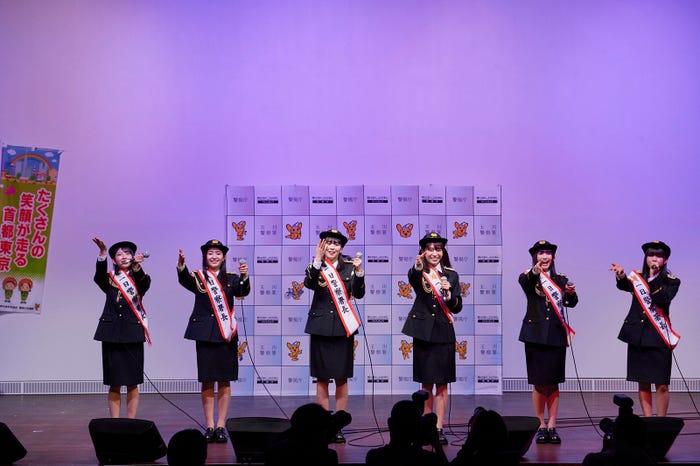 (左から)辻野かなみ、杏ジュリア、坂井仁香、小泉遥香、菅田愛貴、吉川ひより/超ときめき宣伝部(提供写真)