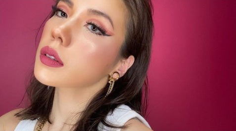 仲里依紗、雰囲気ガラ外国人風メイクに「美しすぎ」とファン絶賛