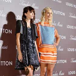 ラングレイ・ヘミングウェイ(左)、エリザベス・ボンタン・タクシーズ(右)