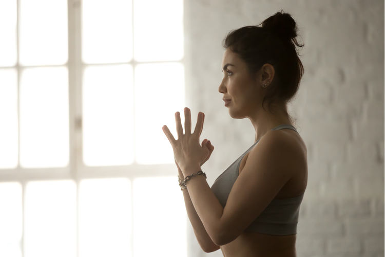 ほんの少しの工夫で効果が高まる！首の伸展のストレッチ