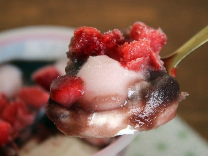 「いちご大福」と謳っているだけあって、いちごの存在感をしっかり味わえます