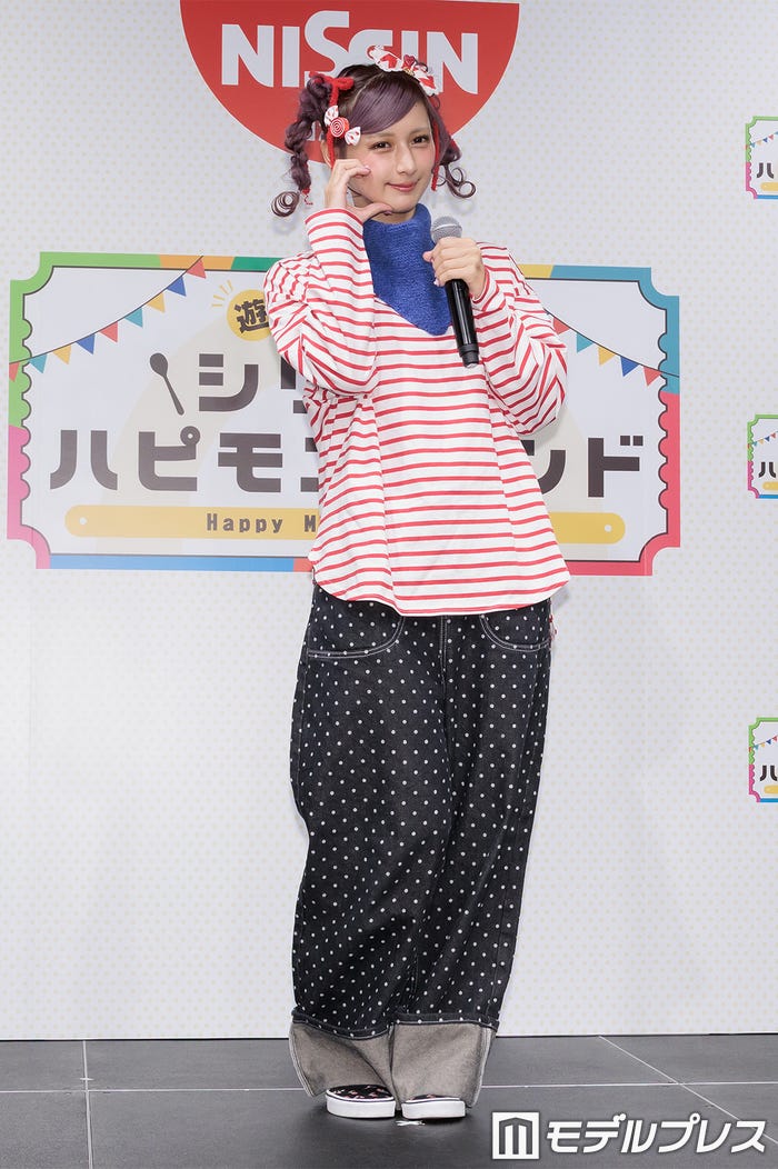 しなこ(C)モデルプレス