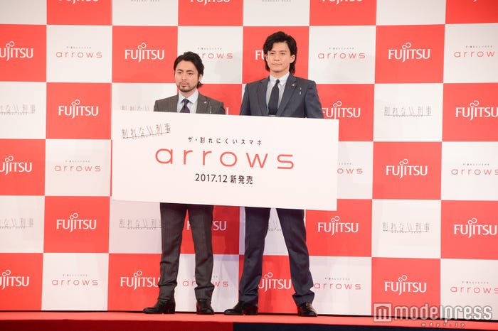 山田孝之&小栗旬(C)モデルプレス