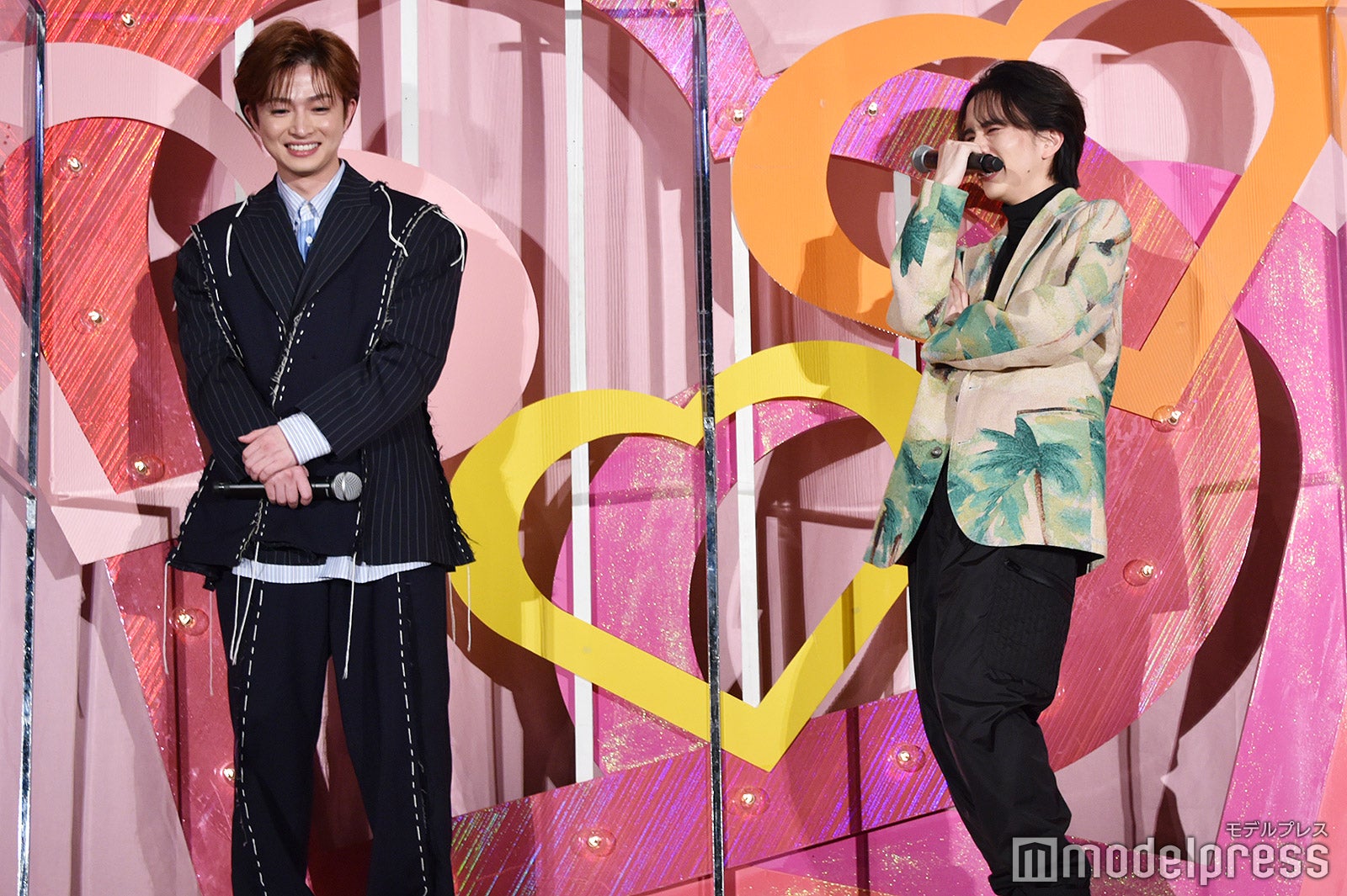 高橋恭平の迷言に思わず笑う曽田陵介＆板垣李光人（C）モデルプレス