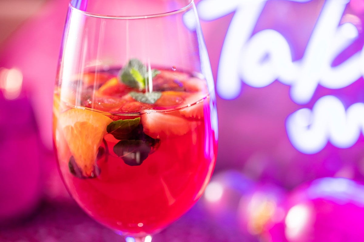 魅惑のストロベリーナイト／画像提供：ベストブライダル