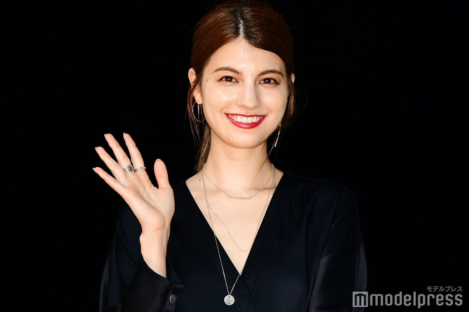 マギー「夜は気持ちいい」初ナイターに感激