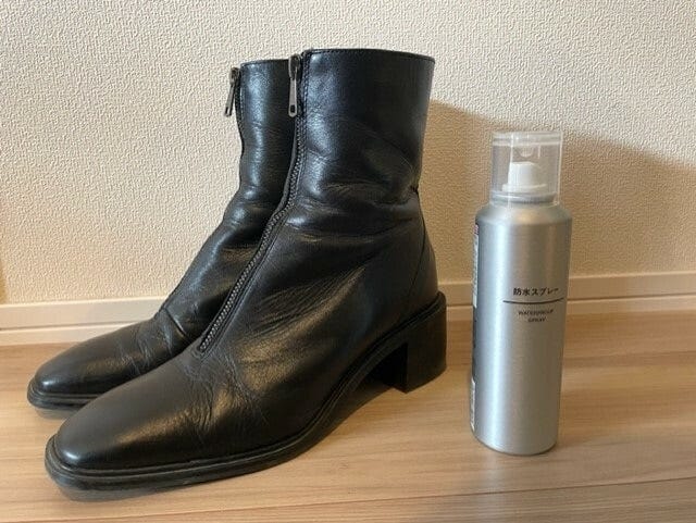 シンプルなパッケージなので玄関やシューズボックスに置いても邪魔にならない