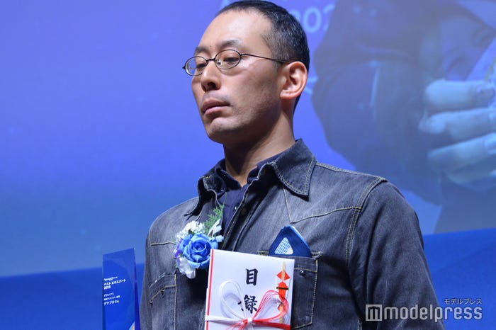 「地域クリエイター部門」グランプリを受賞したデヤブロウ氏(C)モデルプレス
