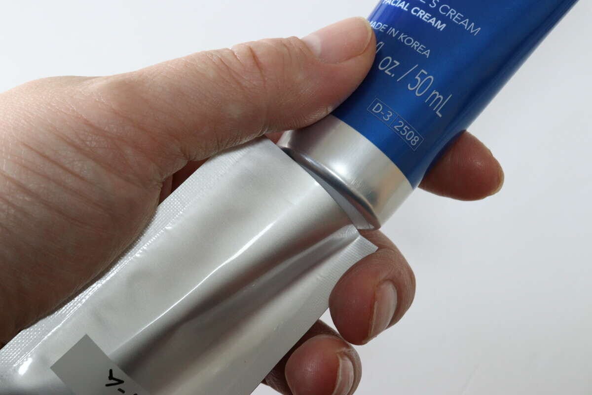 セリアのトラベル用パウチ容器