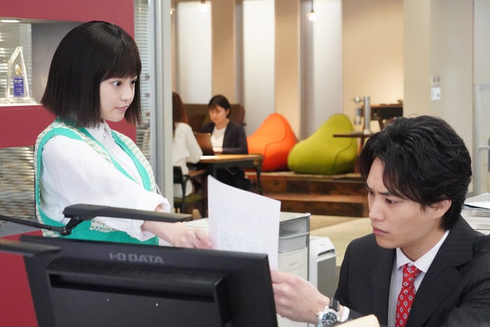 今田美桜、鈴木伸之/「悪女(わる)~働くのがカッコ悪いなんて誰が言った?~」最終話より(C)日本テレビ