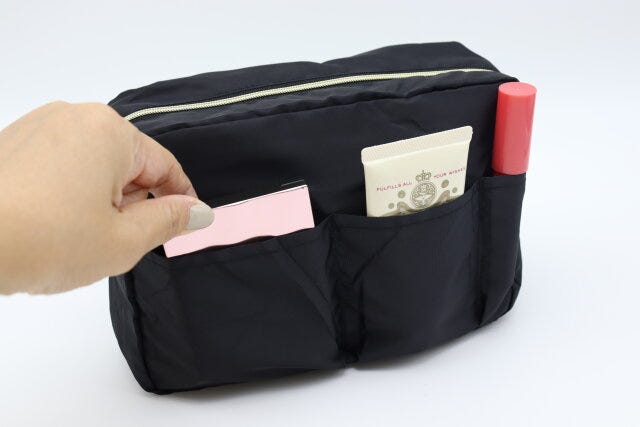 マチ付ポーチ　外ポケット