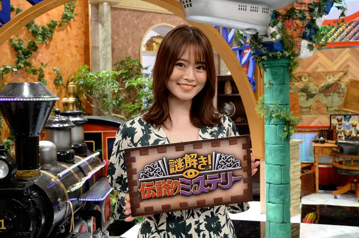 山崎怜奈 (C)テレビ朝日