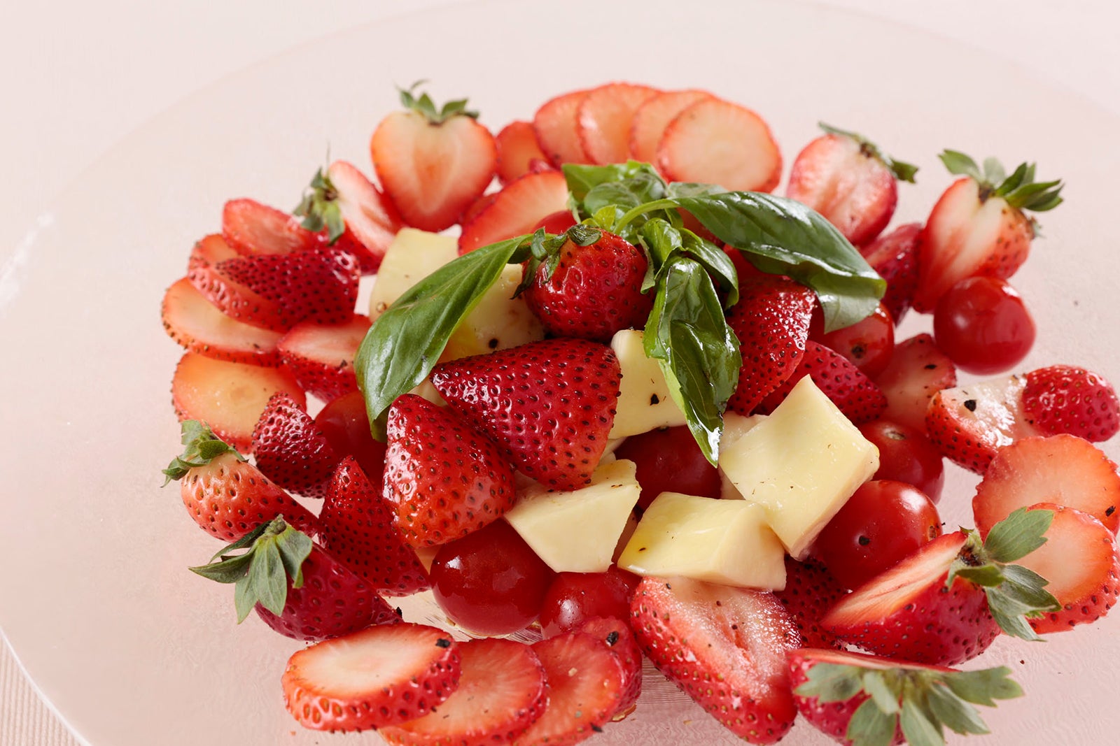 アフタヌーンスイーツブッフェ ～Strawberry Fair～／画像提供：横浜ベイシェラトン ホテル＆タワーズ