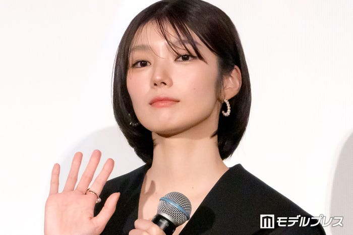 藤吉夏鈴(C)モデルプレス