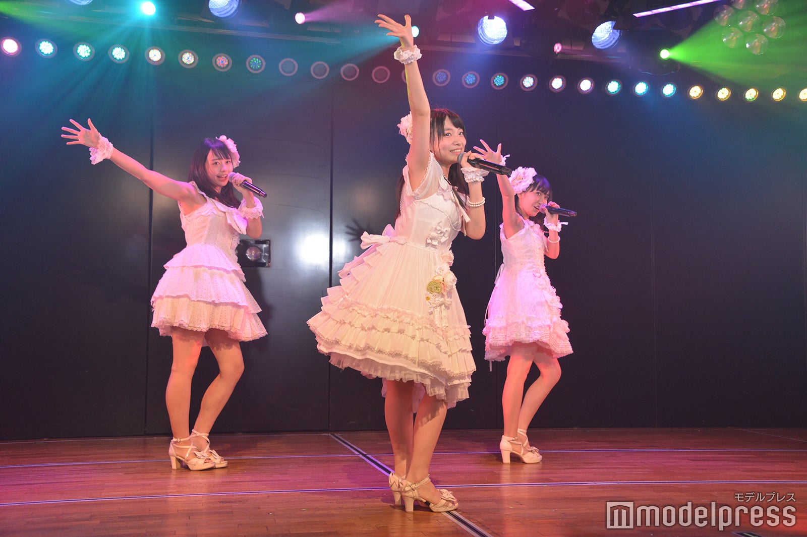 大盛真歩、久保怜音、山邊歩夢／AKB48高橋チームB「シアターの女神」公演（C）モデルプレス