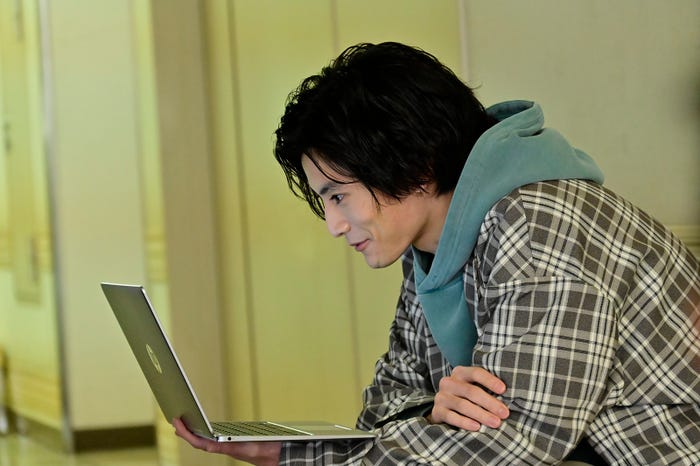 渡邊圭祐 「恋はDeepに」第5話より(C)日本テレビ