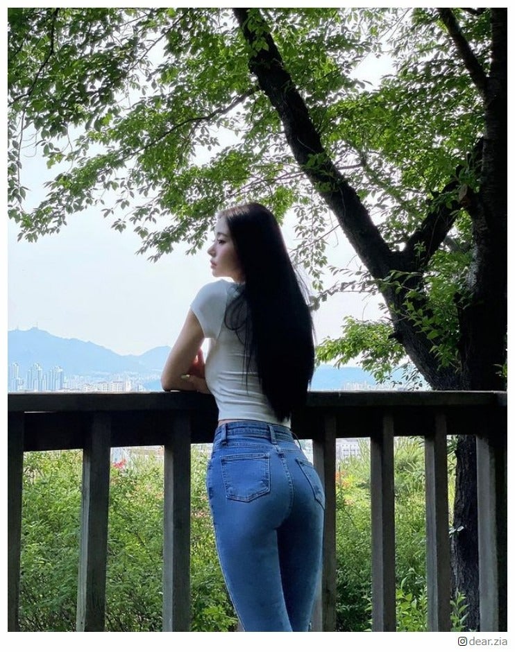 「脱出おひとり島」ソン・ジア、炎上・SNS全削除騒動後初のインスタ更新で復活 「待ってました」「相変わらず美しい」の声