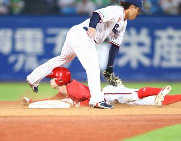 広島・辰見 代走盗塁プロ野球新記録の26！九回佐藤啓に代わり登場、気迫ヘッスラで決めた 「今日決められて良かった」
