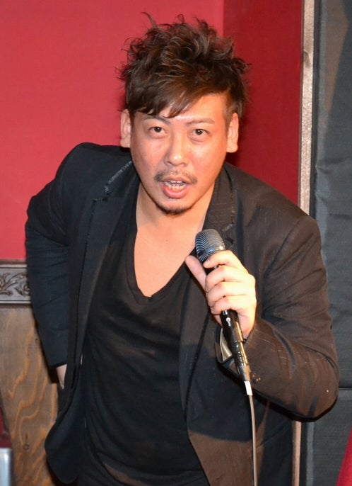 小森純の新恋人と噂される野村マネージャー