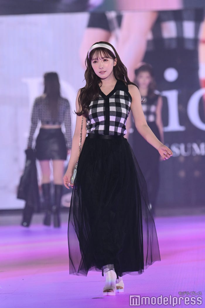 三上悠亜(C)モデルプレス