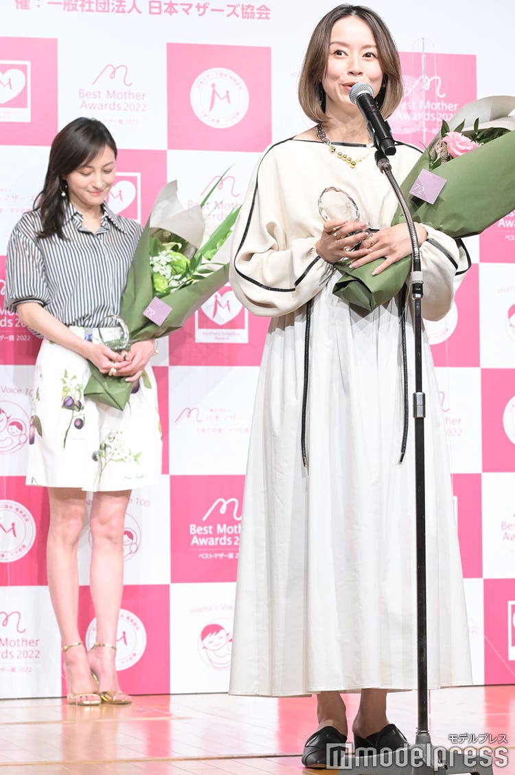 画像66/92) 広末涼子、結婚・出産時は「賛否もあった」近藤千尋・鈴木亜美らと「ベストマザー賞」受賞 - モデルプレス