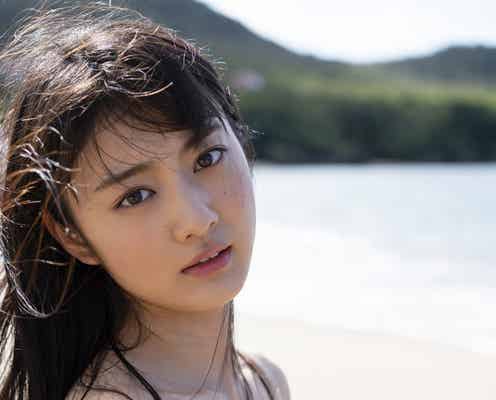 “清純クールビューティー”古賀哉子の本気 ビキニで大胆美ボディ披露