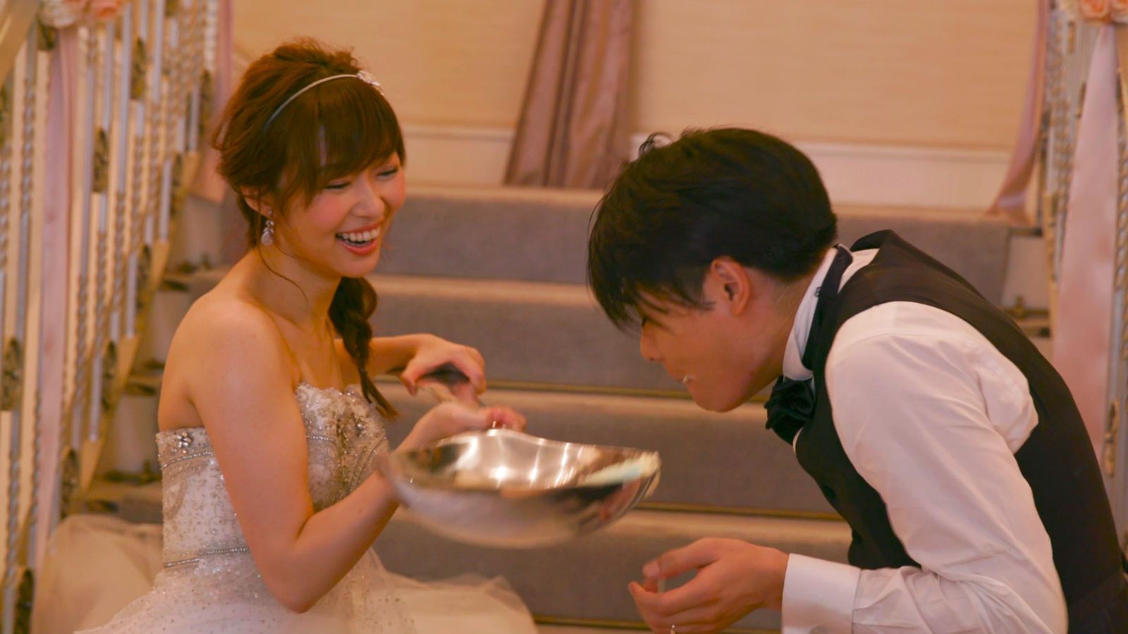 「しあわせを分けなさい」MV