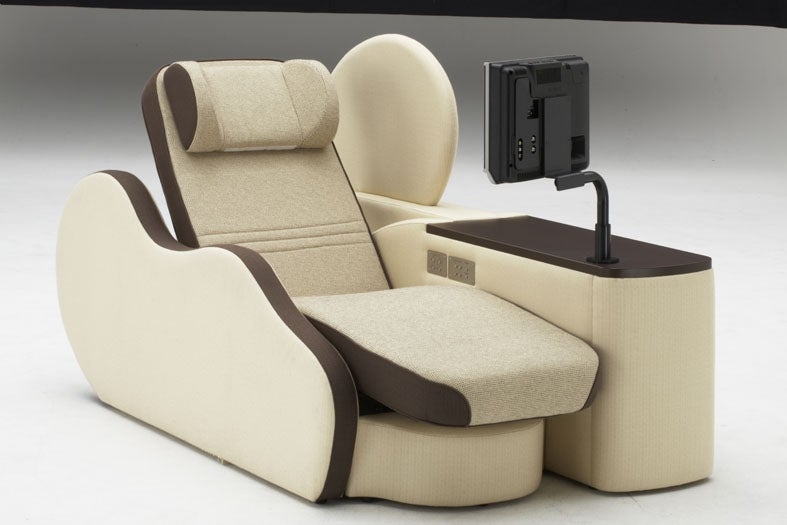 プレミアムラウンジの椅子／画像提供：京浜急行電鉄