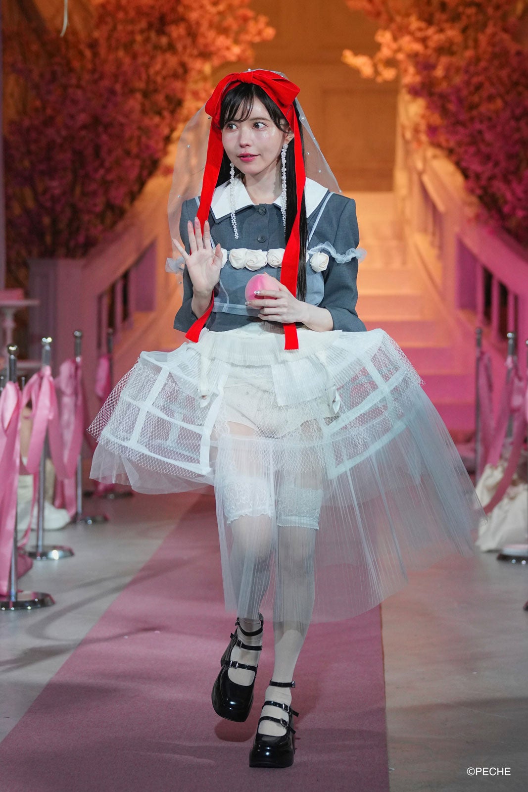 益若つばさ（提供写真）