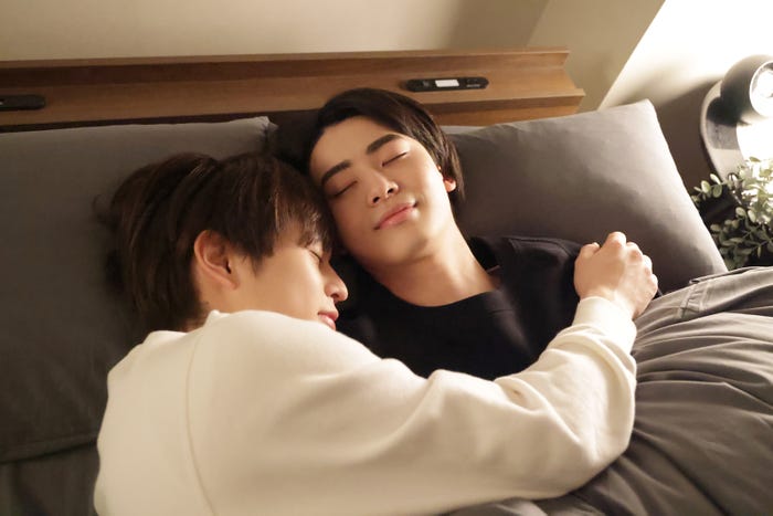 豊田裕大、奥野壮「コスメティック・プレイラバー」最終話(C)楢島さち・libre/NBCユニバーサル・エンターテイメントジャパン