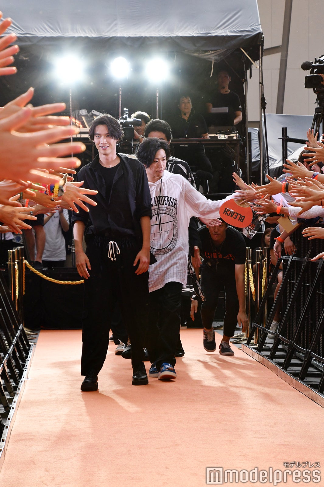 福士蒼汰ら登場に観客大歓声 （C）モデルプレス