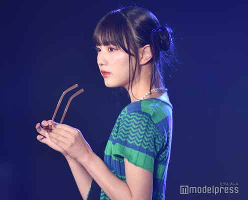 鶴嶋乃愛、足元はクロックス?韓国らしさ満載サマーコーデでランウェイ<KCON×TGC>