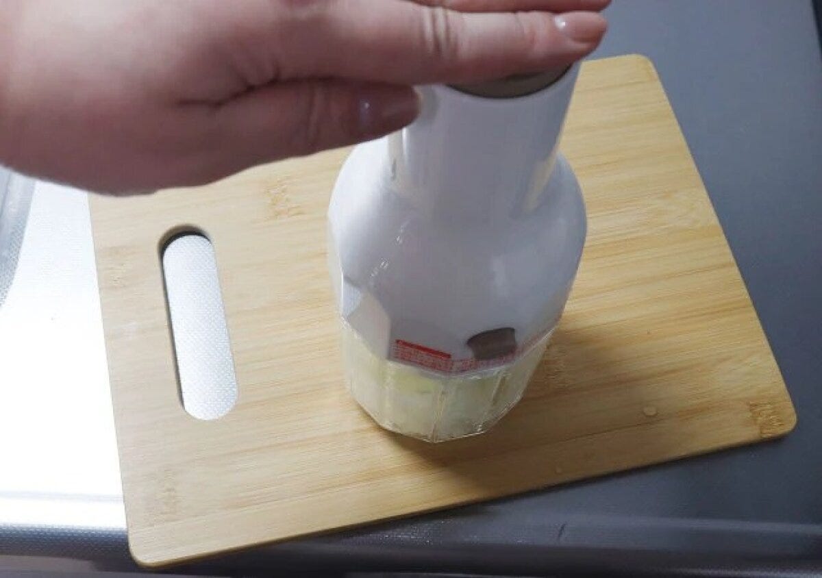 ダイソー　プッシュ野菜カッター　使い方