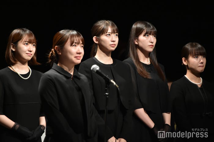 野中美希、石田亜佑美、牧野真莉愛、羽賀朱音、横山玲奈(C)モデルプレス