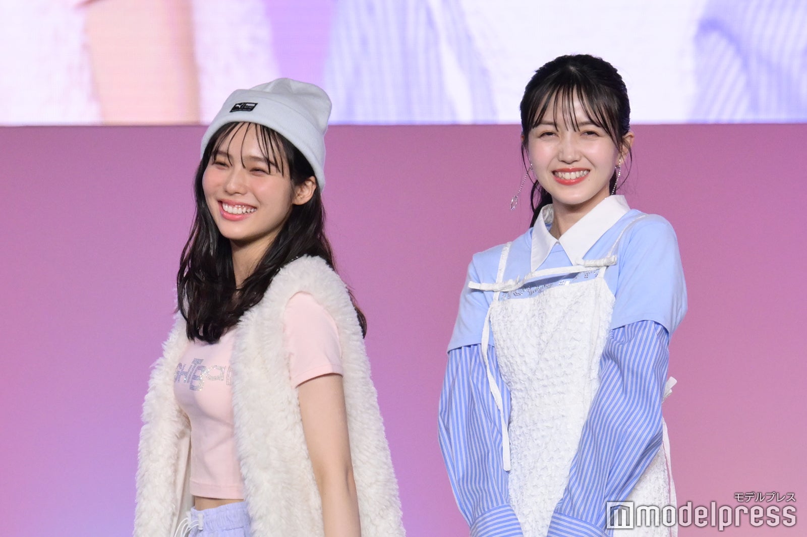 秋田汐梨、久保史緒里（C）モデルプレス