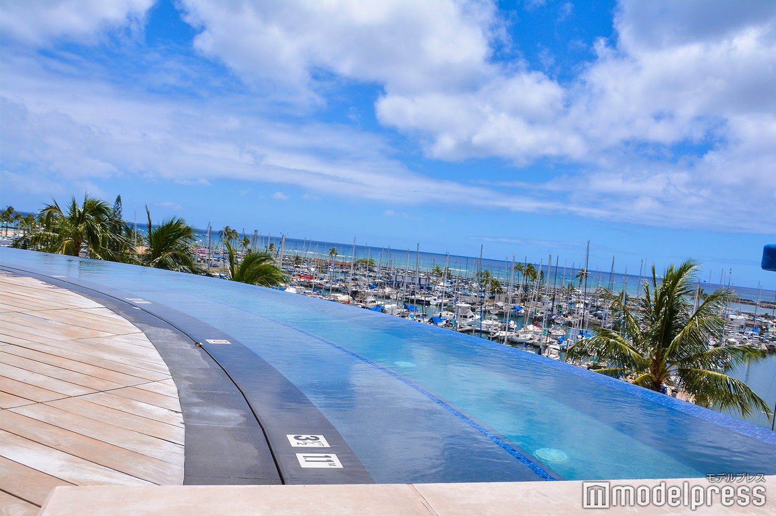 「プリンス ワイキキ」インフィニティプール（C）モデルプレス