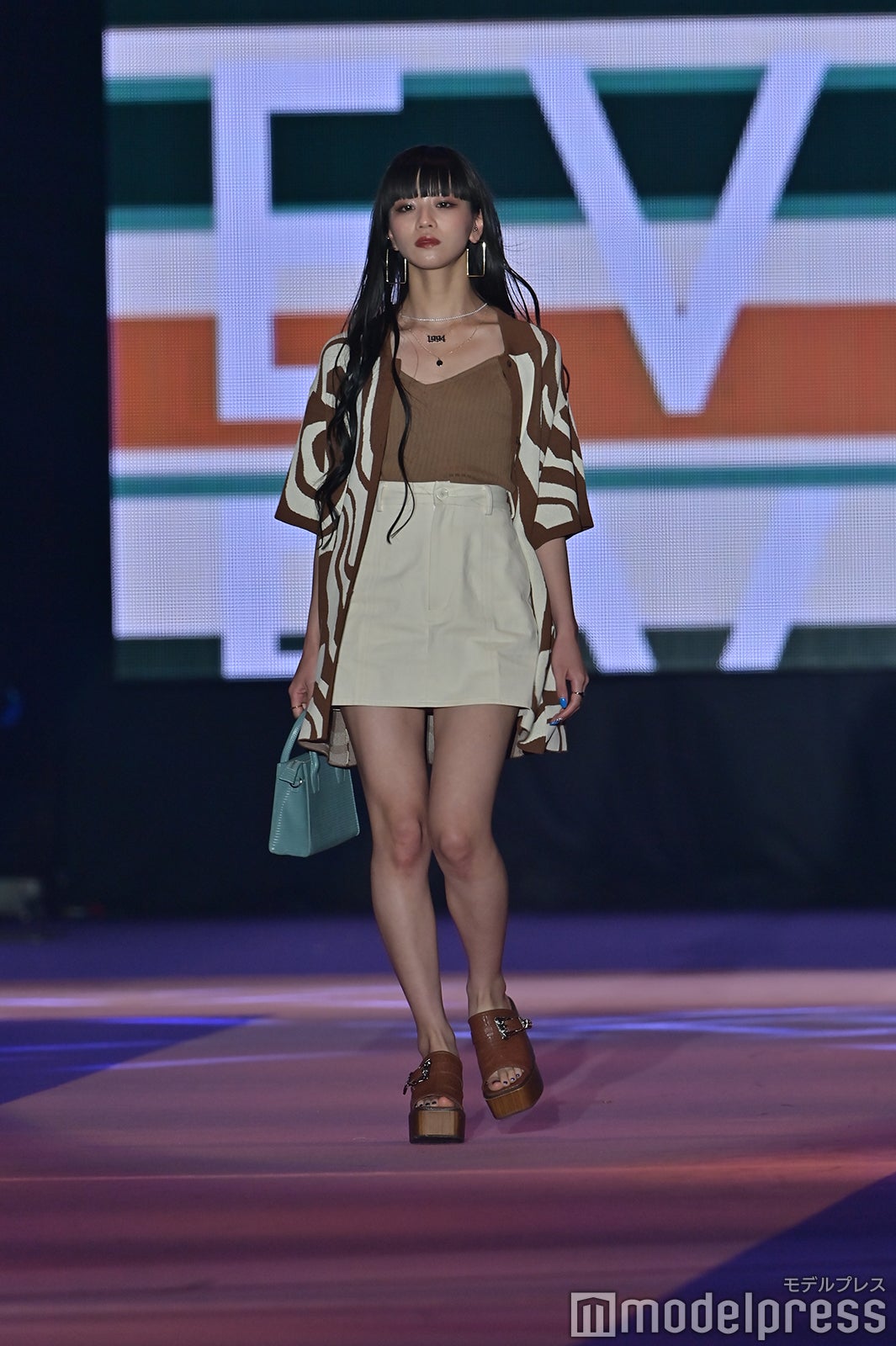 （C）モデルプレス