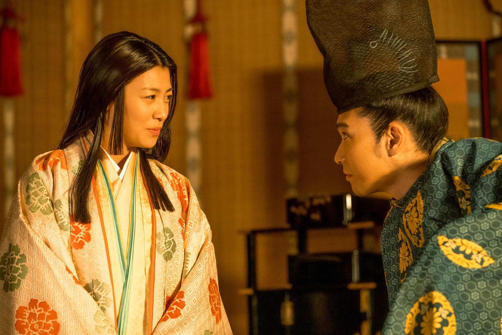 瀧内公美、柄本佑「光る君へ」第22話（C）NHK