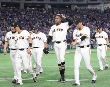 巨人 マルティネス「色んな人からネガティブなコメントが来ると思いますが」決勝被弾は「失投だった」も「鉄人ではない。人間なんで」前を向く