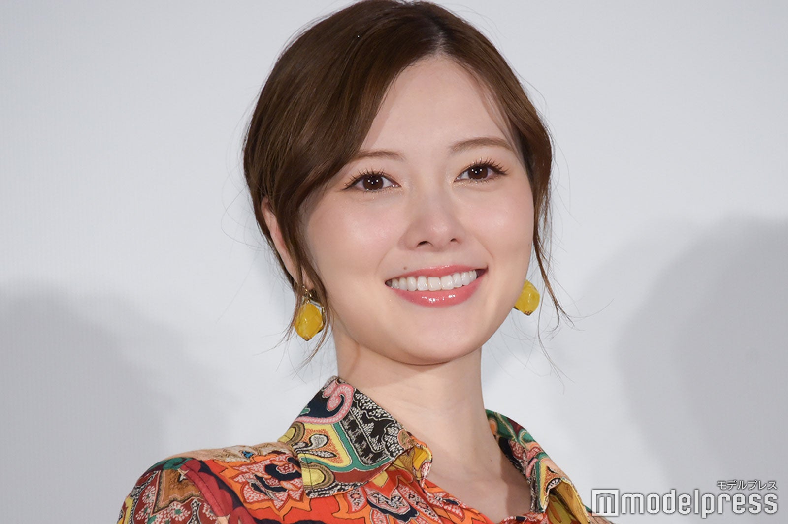 白石麻衣、19歳当時のジャージ姿に「美しすぎる」「美少女っぷりすごい