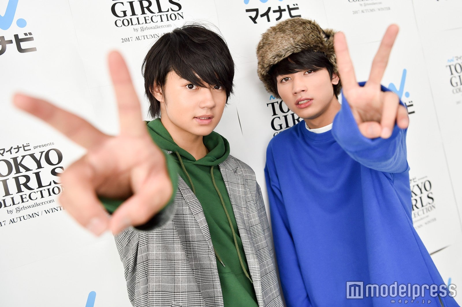 （左から）佐野勇斗、板垣瑞生 （C）モデルプレス